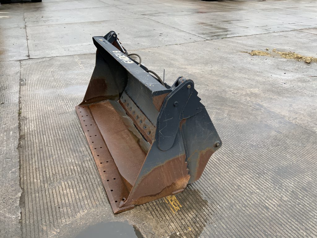 JCB 6FT 4 in 1 Bucket