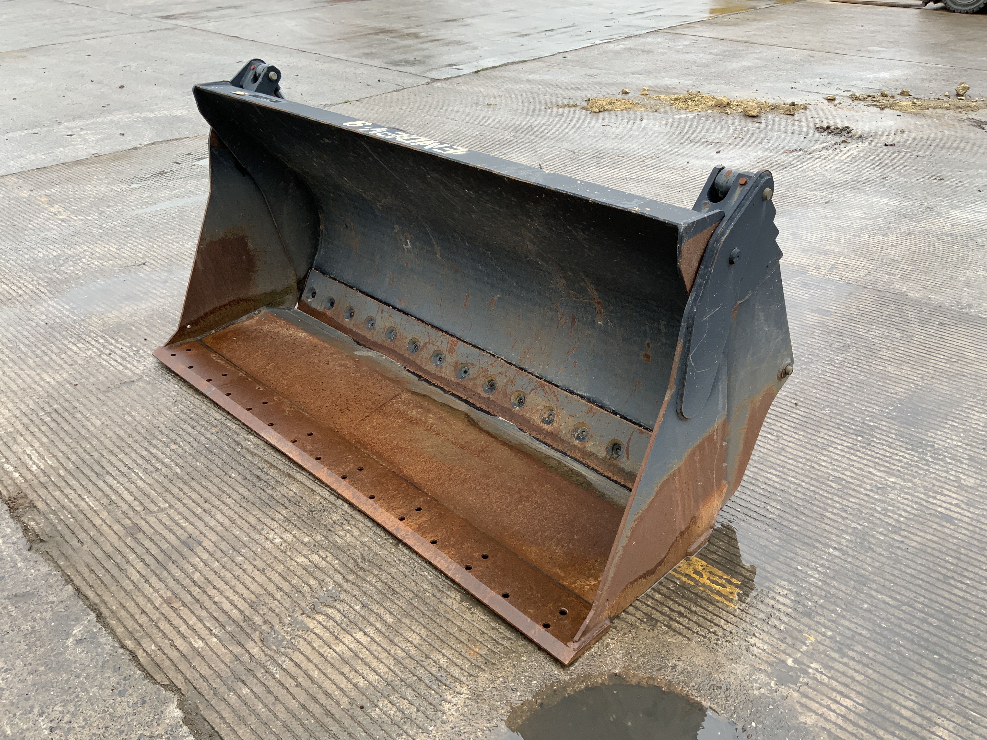 JCB 6FT 4 in 1 Bucket