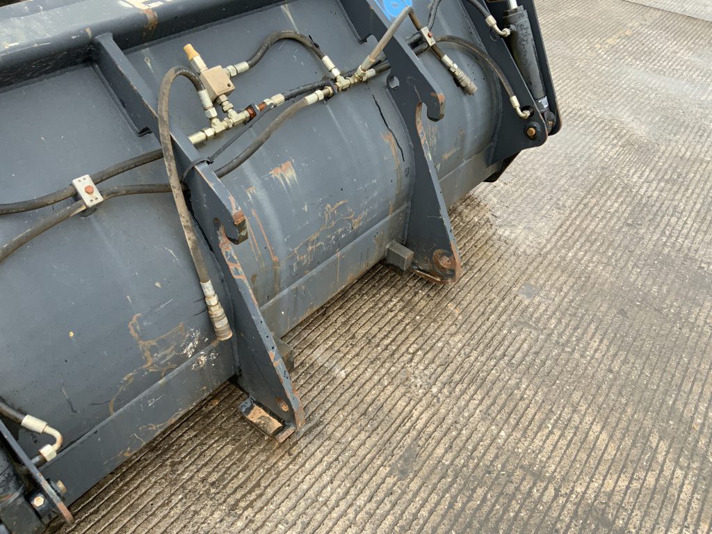 JCB 6FT 4 in 1 Bucket