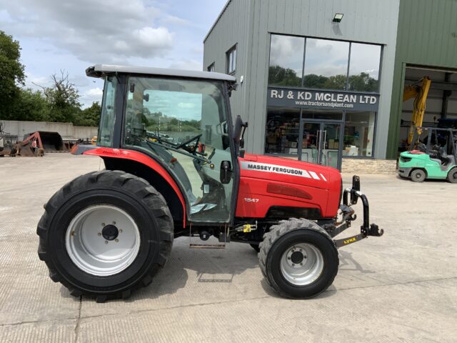 Massey Ferguson 1547 DYNA QPS Tractor (ST23248)