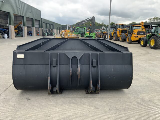 Ulrich 467 ZX Heavy Duty Loading Shovel Bucket 10