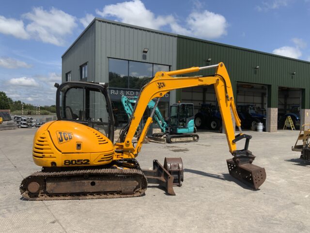 JCB 8052 Digger (ST23228)