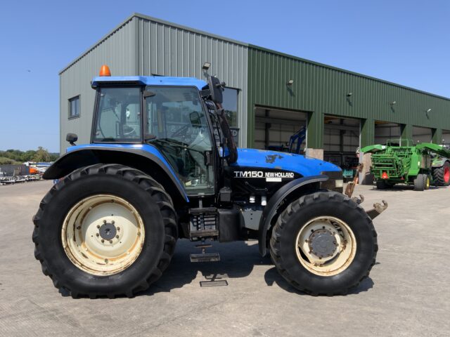 New Holland TM150 Tractor (ST22957)
