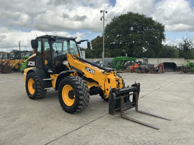 JCB TM320S Agri Pivot Steer (ST23458)