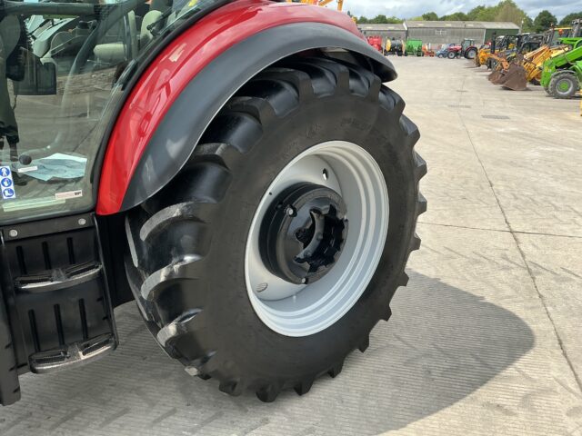 Case Farmall 115C Tractor (ST23565)