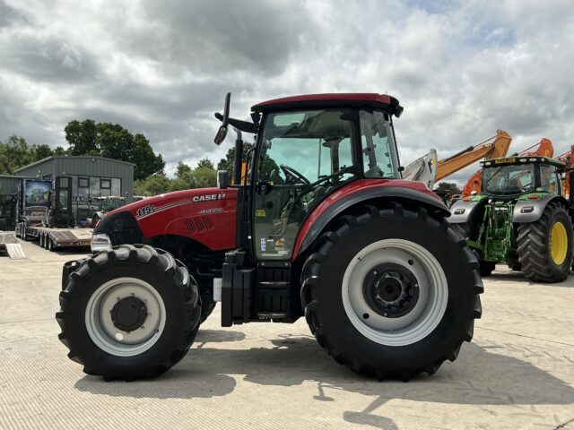 Case Farmall 115C Tractor (ST23565)