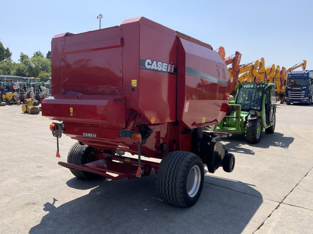 Case RB454 Round Baler (ST23562)