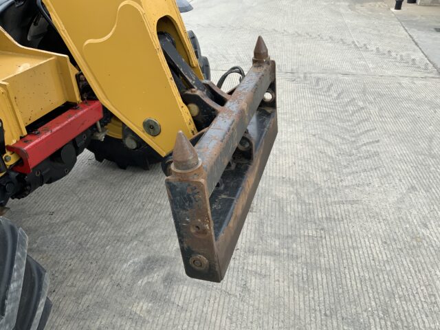 CAT TH407 AG Telehandler (ST23207)