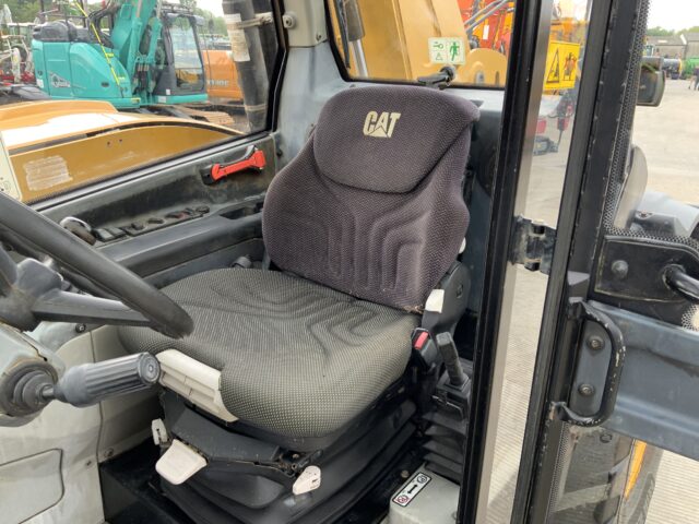 CAT TH407 AG Telehandler (ST23224)