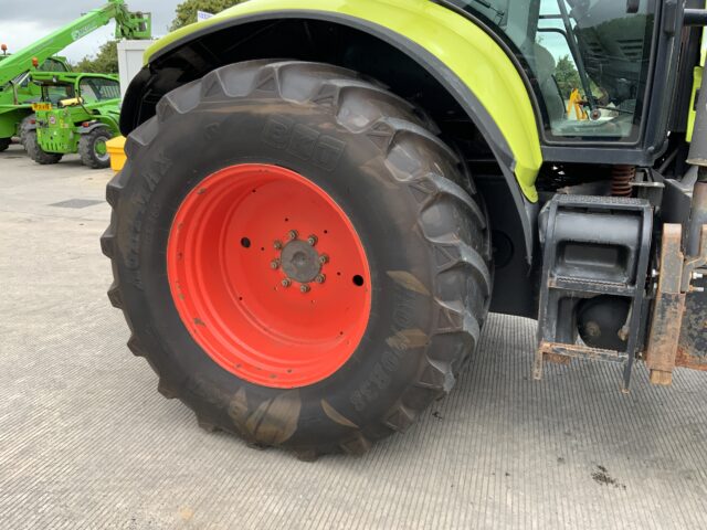 Claas Axion 820 Digger (ST20874)