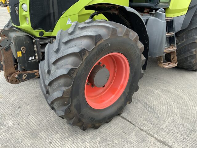 Claas Axion 820 Digger (ST20874)