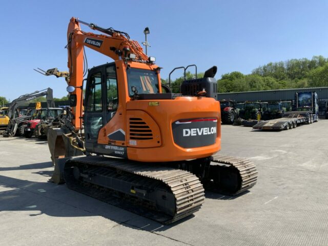 Develon DX140LCR-7 Digger (ST23384)