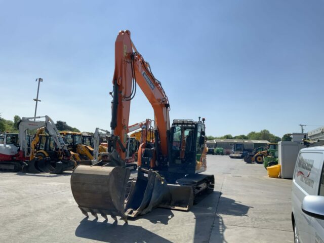 Develon DX140LCR-7 Digger (ST23384)
