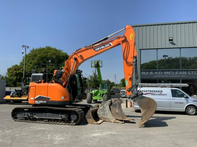 Develon DX140LCR-7 Digger (ST23384)