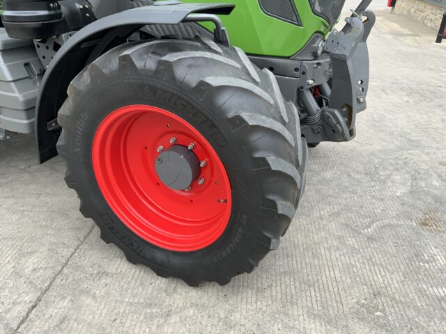 Fendt 313 Profi Plus Tractor (ST23267)