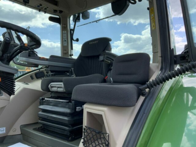 Fendt 516 Power Tractor (ST22632)