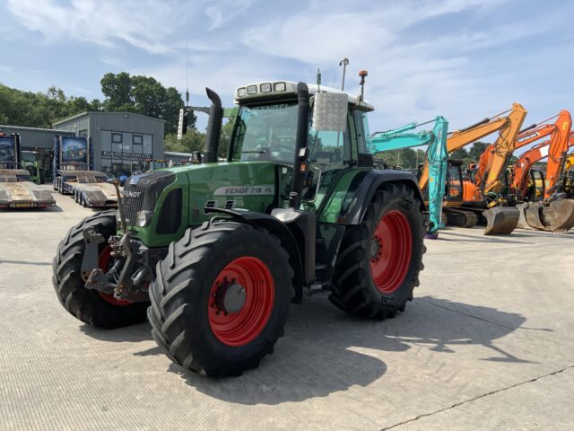 Fendt 718 vario Tractor (ST23542)
