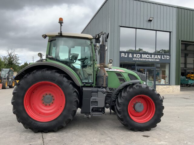 Fendt 720 Profi Plus Tractor (ST23132)