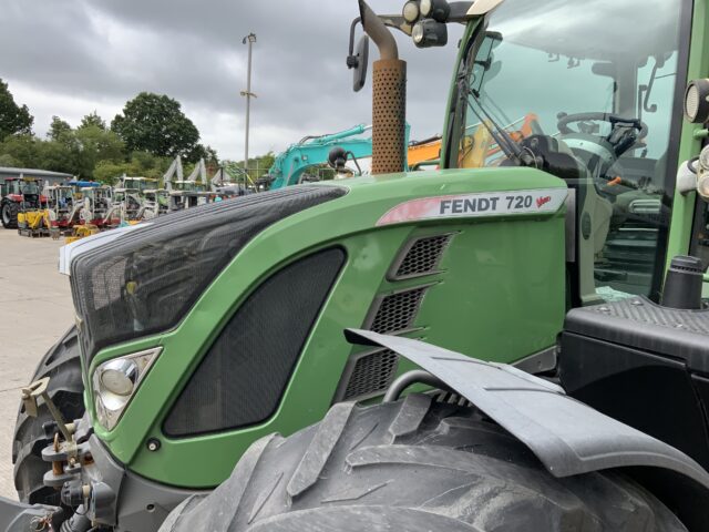 Fendt 720 Profi Plus Tractor (ST23132)