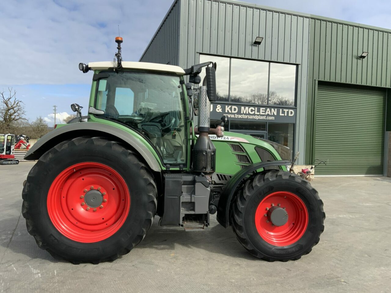 fendt-724-profi-plus-tractor-st22528-copy-auto-draft-img-6984-1500x1125-1280x960