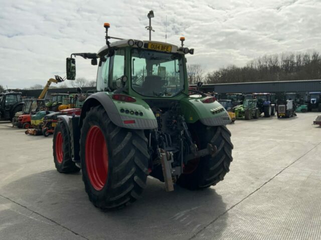 Fendt 724 Profi Plus Tractor (ST22528)