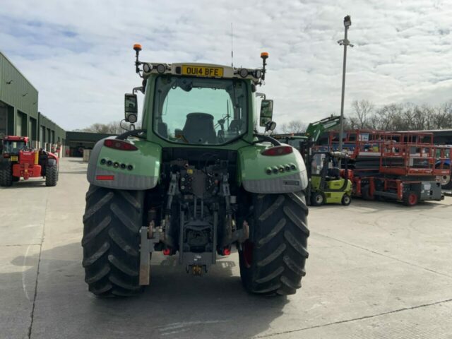 Fendt 724 Profi Plus Tractor (ST22528)