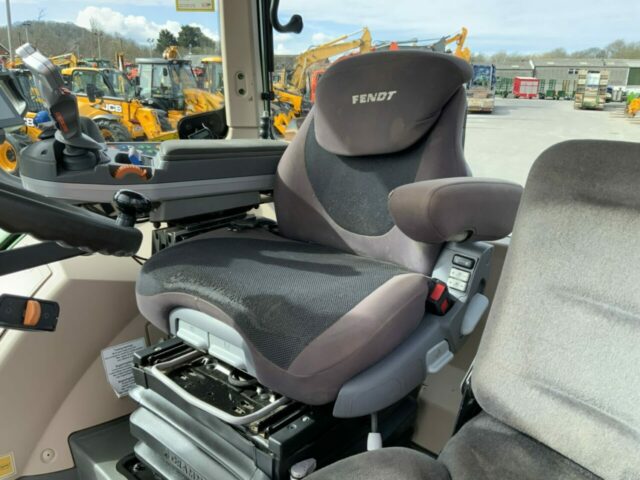 Fendt 724 Profi Plus Tractor (ST22528)
