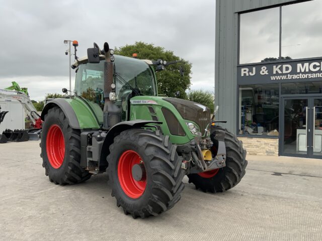 Fendt 724 Profi Plus Tractor (ST23092)
