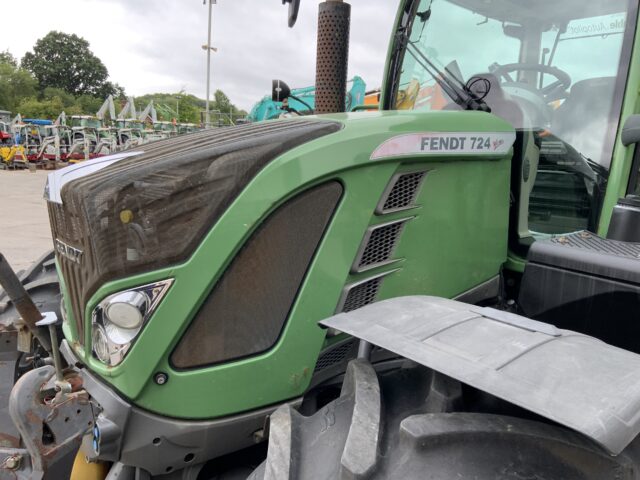Fendt 724 Profi Plus Tractor (ST23092)