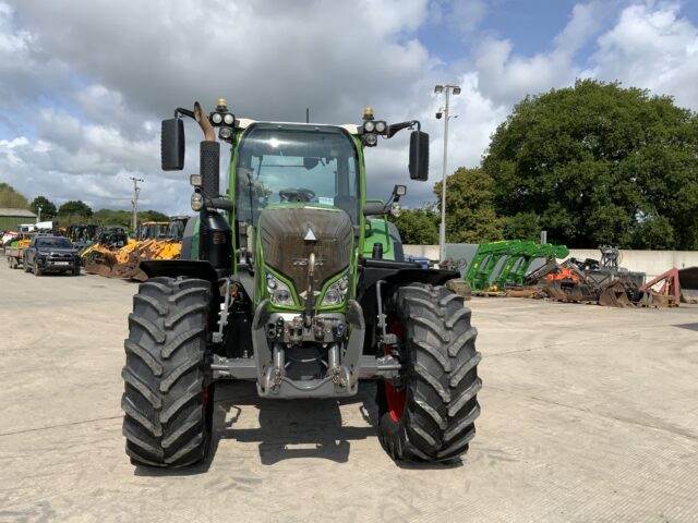 Fendt 724 Profi Plus Tractor (ST23447)
