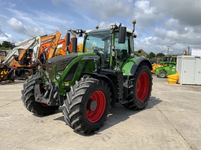 Fendt 724 Profi Plus Tractor (ST23447)