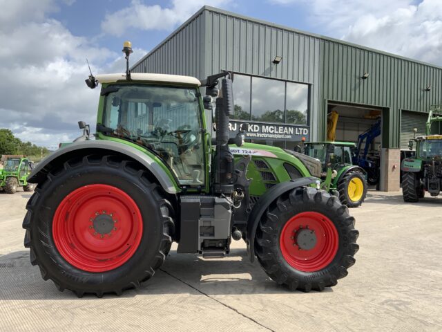 Fendt 724 Profi Plus Tractor (ST23447)