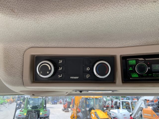 Fendt 724 Profi Plus Tractor (ST23447)