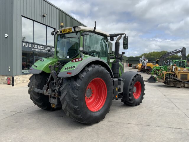 Fendt 724 Profi Plus Vario Tractor (ST23355)
