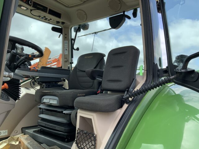 Fendt 724 Profi Plus Vario Tractor (ST23355)
