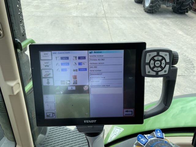 Fendt 724 Profi Plus Vario Tractor (ST23355)
