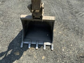 Hitachi Zaxis 130LCN-3 Digger (ST22593)