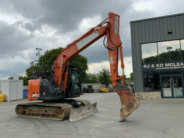 Hitachi Zaxis 135 US-6 Digger (ST23299)