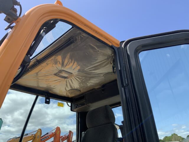 Hyundai Robex 80CR-9A Digger (ST23662)