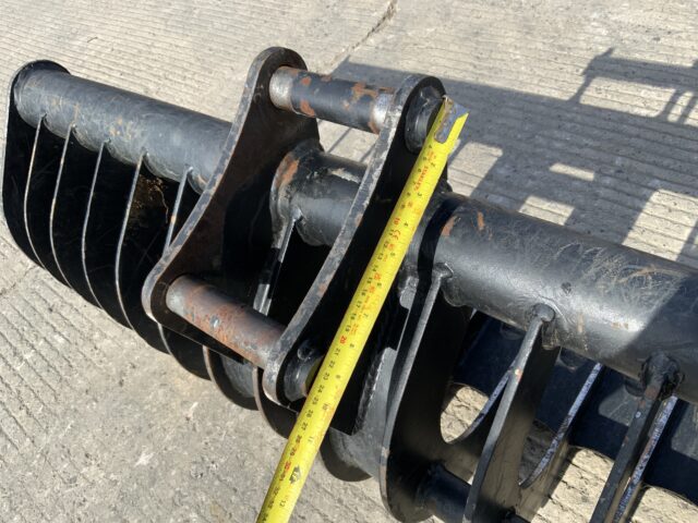JB Equipment 4ft Grading Riddle Bucket