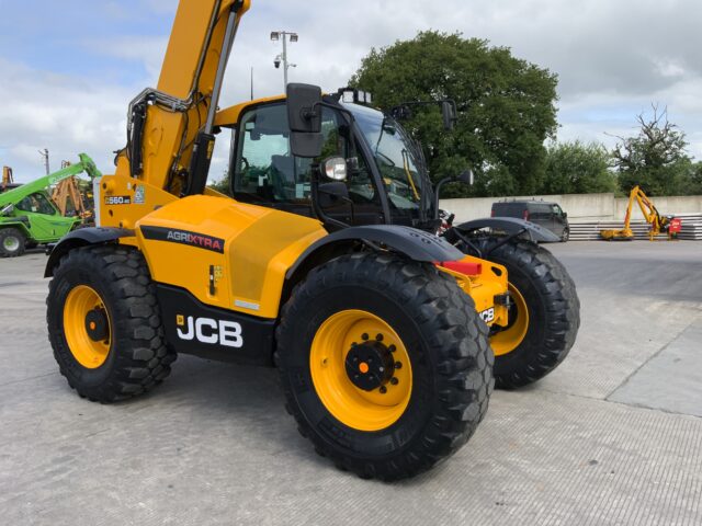 JCB 560-80 Agri Super Telehandler (ST23410)