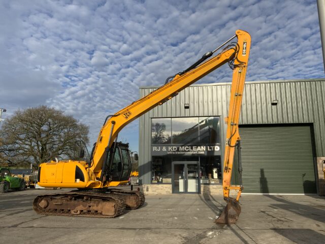 JCB JS160LC Long Reach Digger (ST22078)
