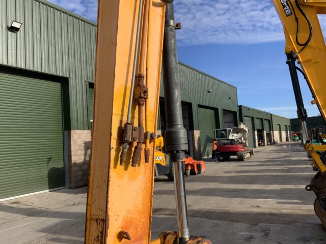 JCB JS160LC Long Reach Digger (ST22078)