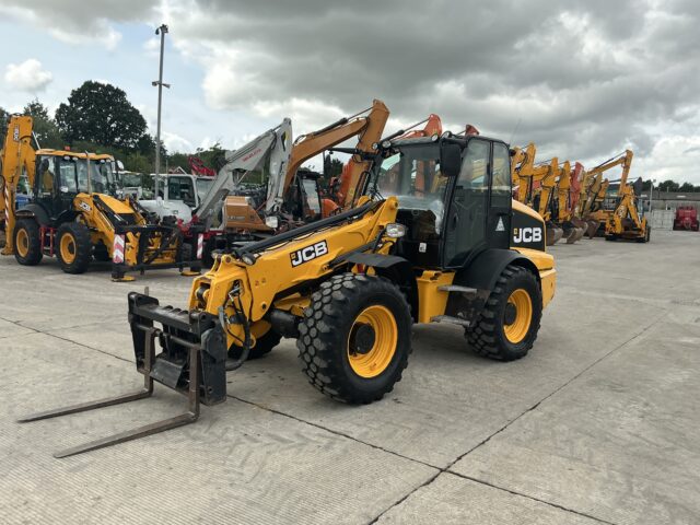 JCB TM320S Agri Pivot Steer (ST23458)