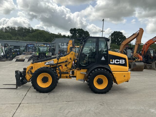 JCB TM320S Agri Pivot Steer (ST23458)