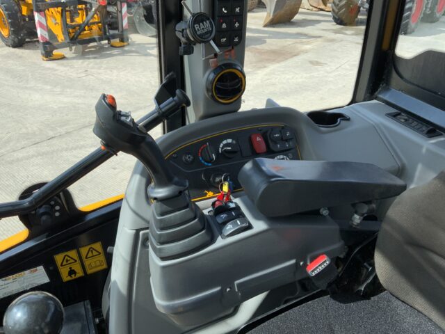 JCB TM320S Pivot Steer (ST23564)