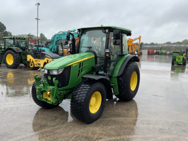 John Deere 5100M Tractor (ST23644)