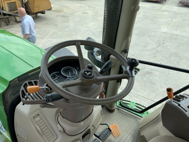 John Deere 6150R Tractor (ST22811)