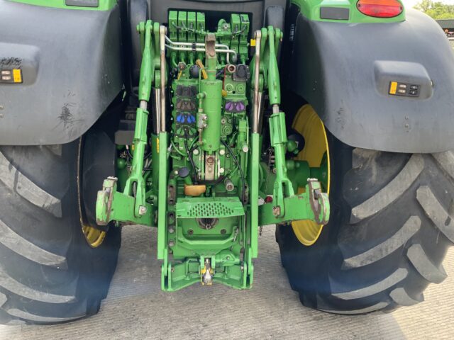 John Deere 6195R Tractor (ST23689)