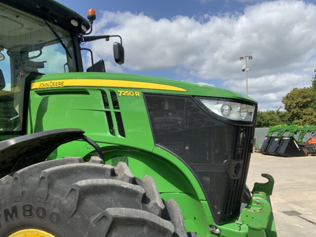 John Deere 7250R Tractor (ST23494)